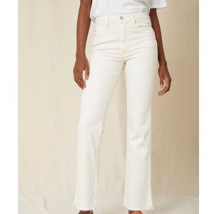 NWOT AMO Bella white oak jeans